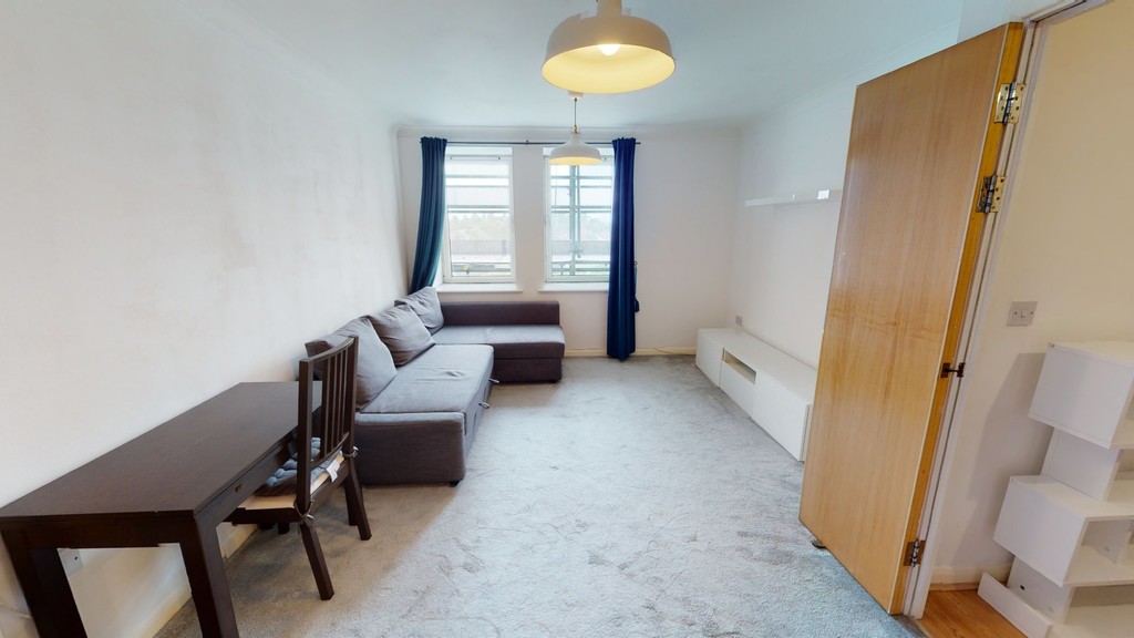 One Bedroom Apartment for sale in Norbury SW16