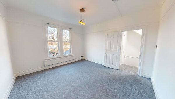 DOUBLE ROOM TO LET IN STREATHAM
