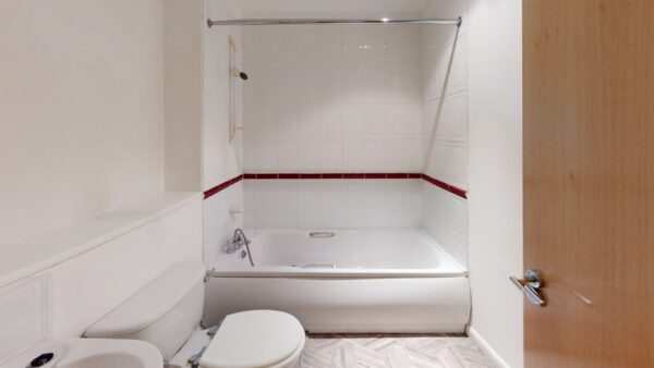 Two Bed Flat to Rent in Norbury