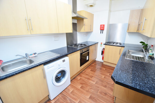 BEDSIT TO RENT