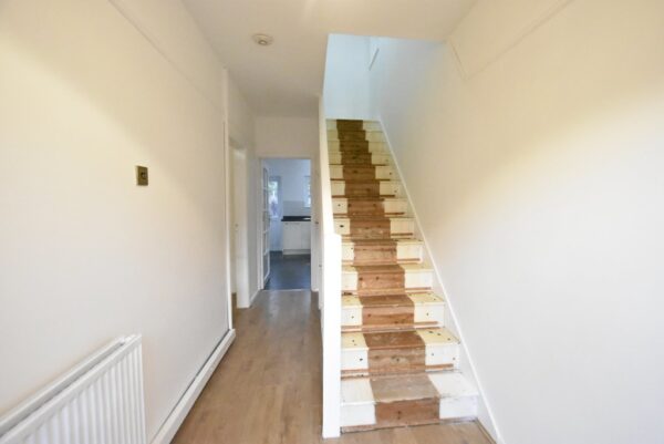 Three Bedroom House in Romford to Rent
