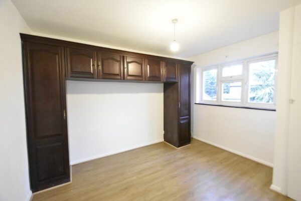 Three Bedroom House in Romford to Rent