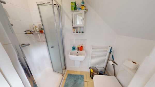 Double Bedroom with Ensuite to rent in HMO