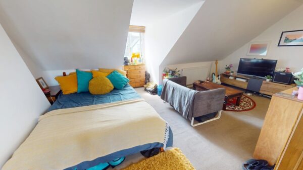 Double Bedroom with Ensuite to rent in HMO