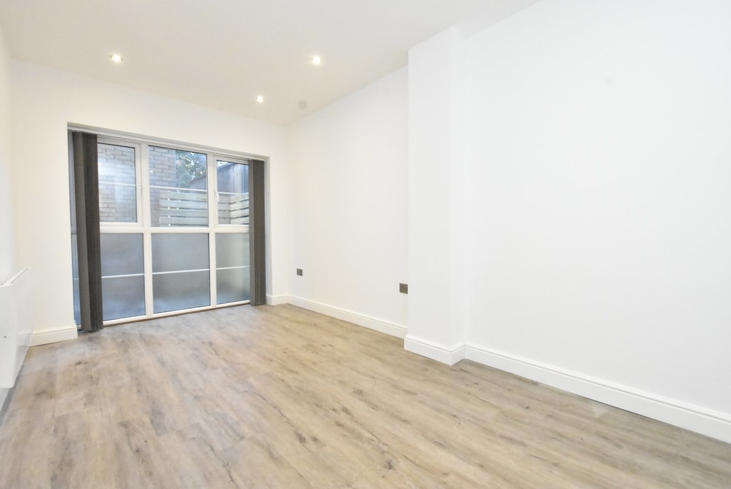 1 Bedroom Flat To Let In Croydon