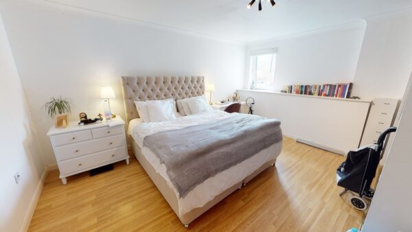 One Bedroom Luxury Apartment to Rent in Norbury SW16