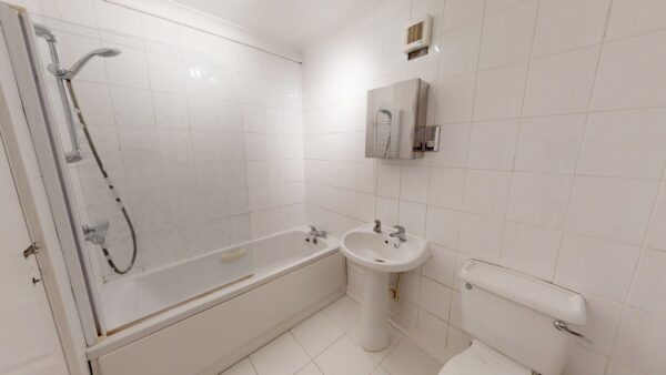TWO BEDROOM FLAT FOR RENT ON ANERLEY PARK