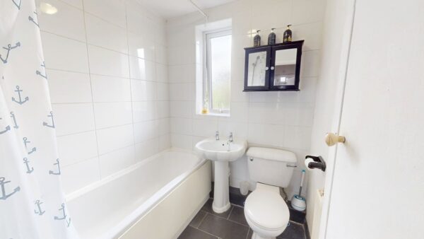 Room to rent in shared house