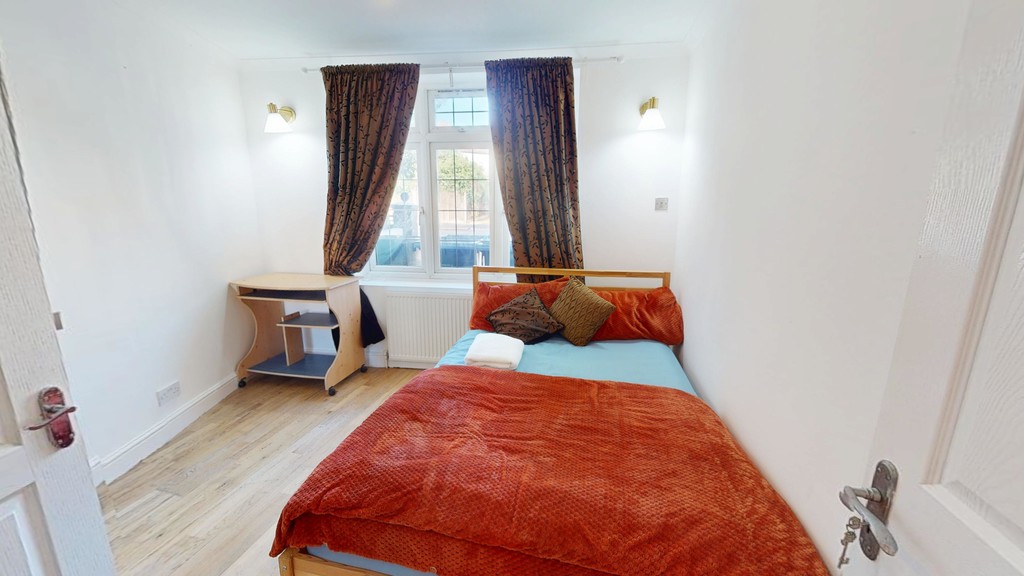 Briar Road, London, SW16