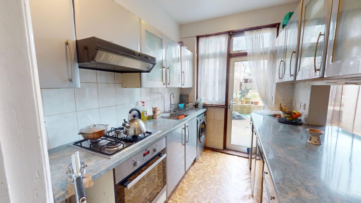 14 Nutfield Road, Thornton Heath, CR7