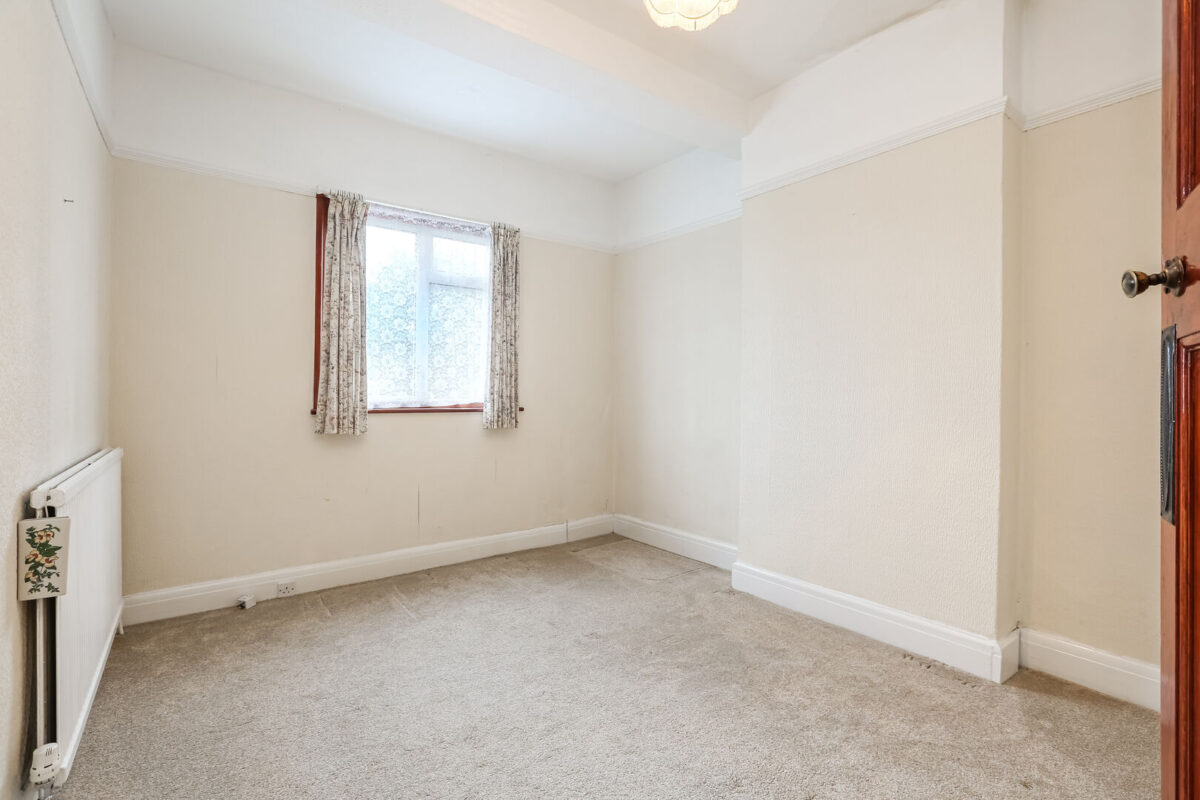 Pollards Hill North, London, SW16