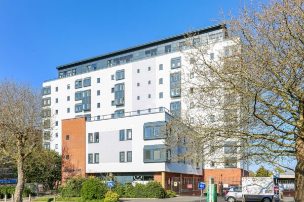 One Bedroom Apartment for sale in Norbury SW16