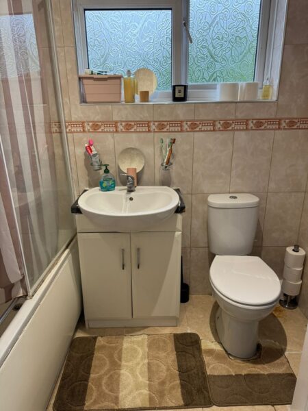 Room to rent in shared house