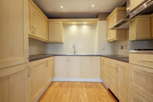One Bedroom Flat To Let In Norbury