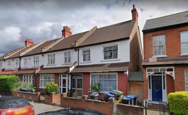 Bedsit To Let In Thornton Heath