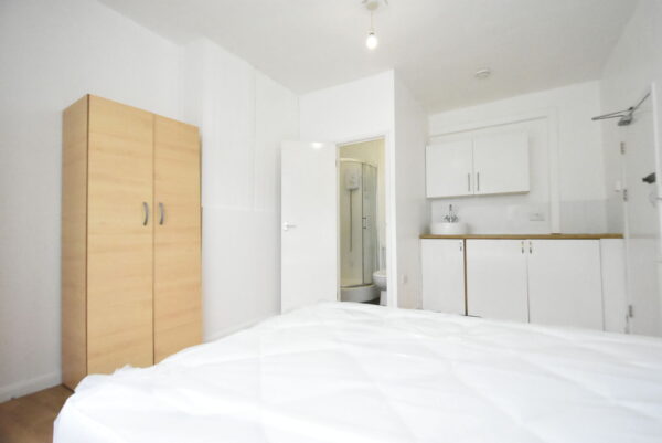 Room to Rent in Thornton Heath