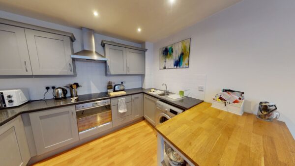 Two Bed Apartment to Rent in Norbury