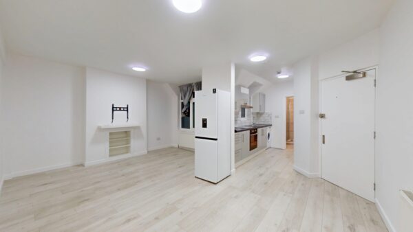 Two bedroom flat to rent on Thornton Heath and Norbury border