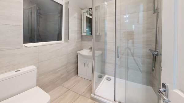 Two bedroom flat to rent on Thornton Heath and Norbury border