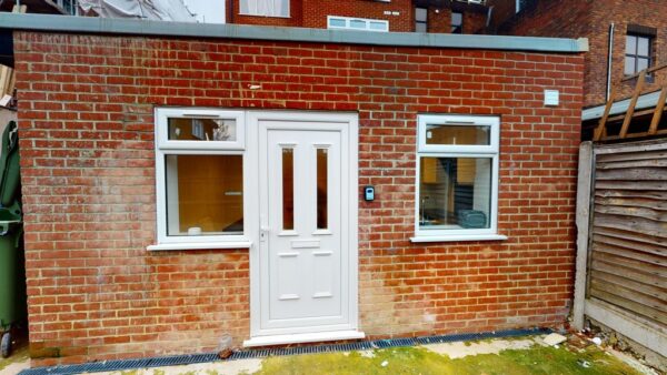 One bedroom flat to rent in Epsom