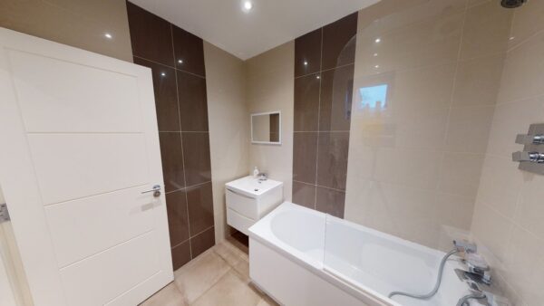 One bedroom flat to rent in Epsom