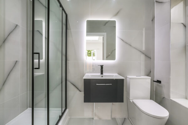 NEW BUILD 4 BEDROOM FLAT TO RENT IN CARSHALTON