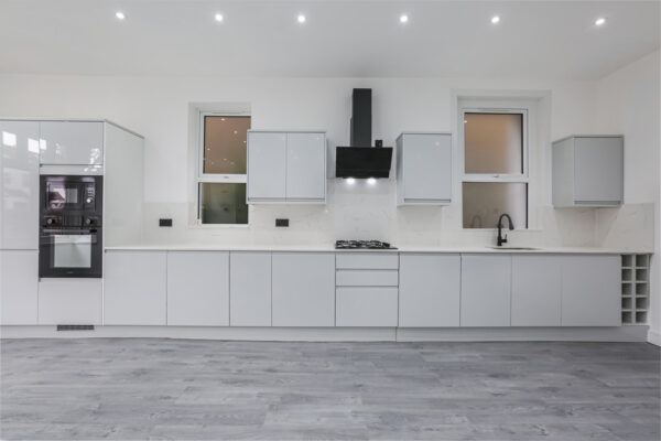 NEW BUILD 4 BEDROOM FLAT TO RENT IN CARSHALTON