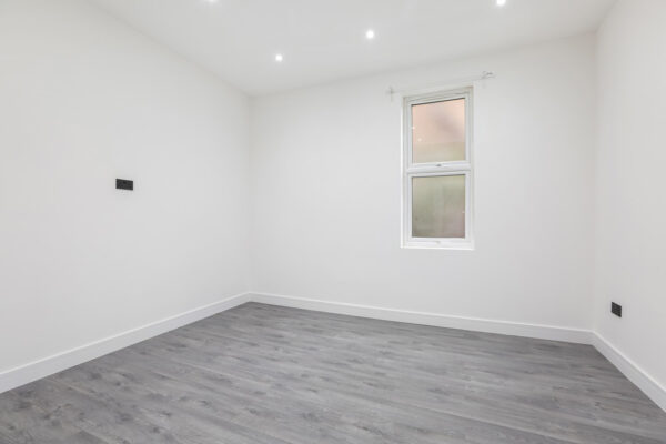 NEW BUILD 4 BEDROOM FLAT TO RENT IN CARSHALTON