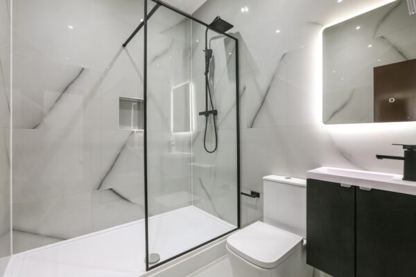 NEW BUILD 3 BEDROOM FLAT TO LET IN CARSHALTON