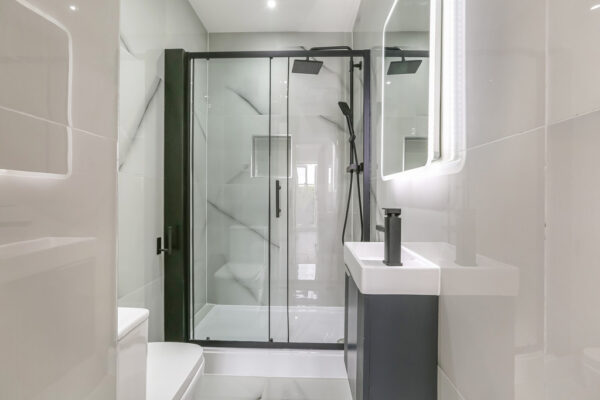 NEW BUILD 3 BEDROOM FLAT TO RENT IN CARSHALTON