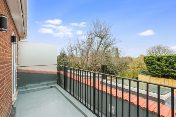 NEW BUILD 3 BEDROOM FLAT TO RENT IN CARSHALTON