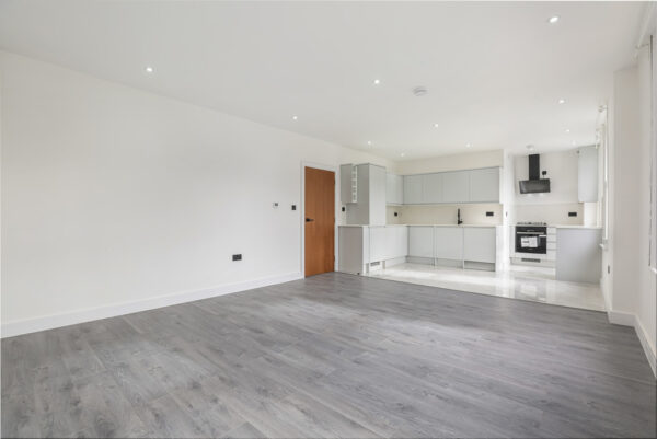 NEW BUILD 3 BEDROOM FLAT TO RENT IN CARSHALTON