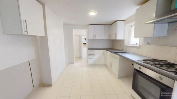 Three Bedroom House To Let in Tooting