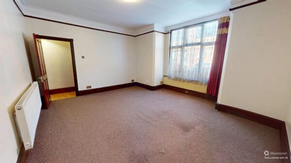 Ground Floor Flat with two garages - Fairview Road