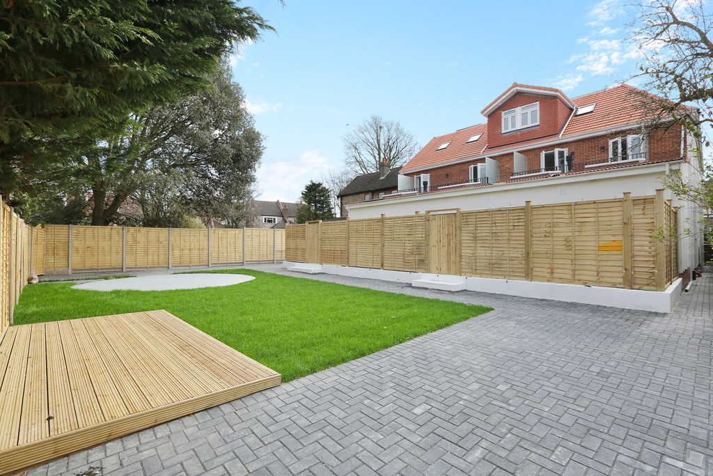 NEW BUILD 3 BEDROOM FLAT TO RENT IN CARSHALTON