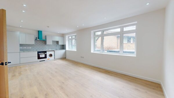 3 Bedroom Flat To Let In Croydon