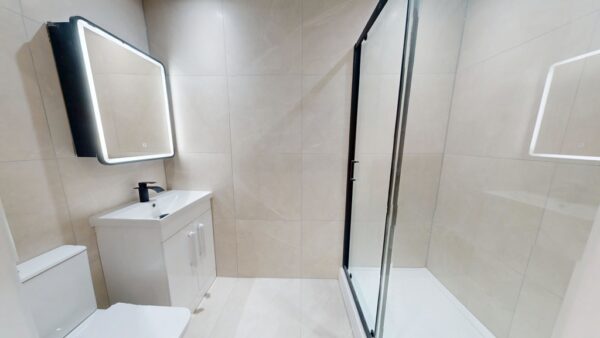 3 Bedroom Flat To Let In Croydon