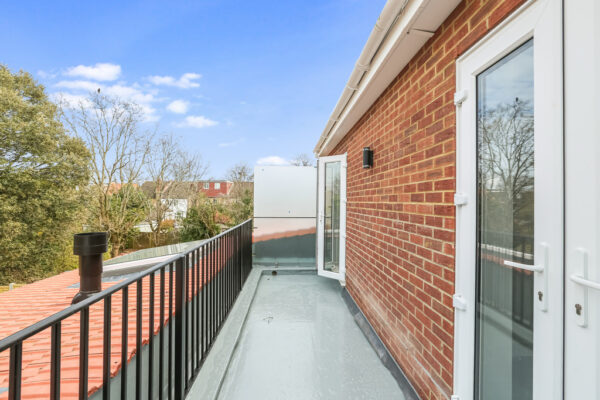 NEW BUILD FLAT TO RENT IN CARSHALTON