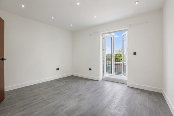 NEW BUILD FLAT TO RENT IN CARSHALTON