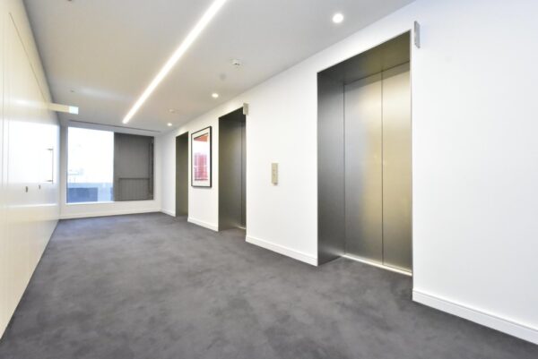 Luxury 1 Bed Flat To Let in Canary Wharf