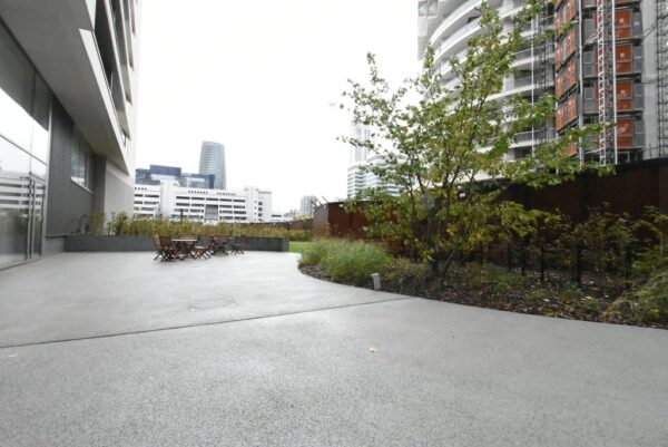 Luxury 1 Bed Flat To Let in Canary Wharf