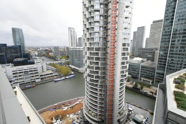 Luxury 1 Bed Flat To Let in Canary Wharf
