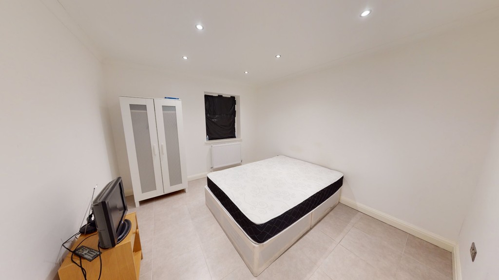 One bedroom flat to rent in Epsom