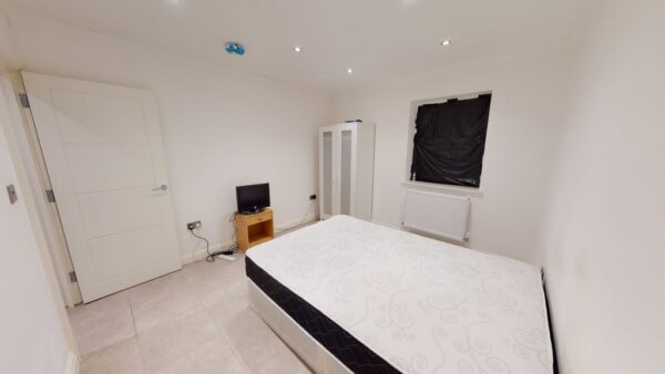 One bedroom flat to rent in Epsom