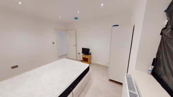 One bedroom flat to rent in Epsom