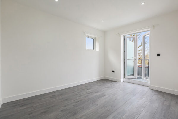NEW BUILD 3 BEDROOM FLAT TO RENT IN CARSHALTON