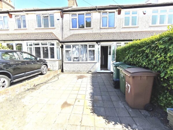 4 Bedroom House To Let in Wallington