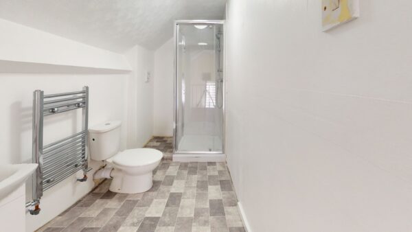 Double Room To Let In Mitcham