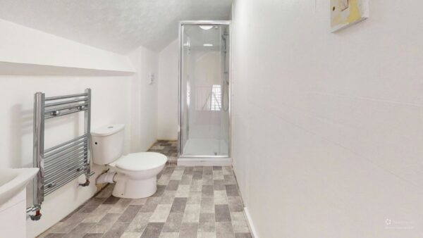 Double Room To Let In Mitcham