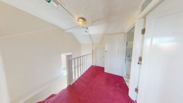 Double Room To Let In Mitcham